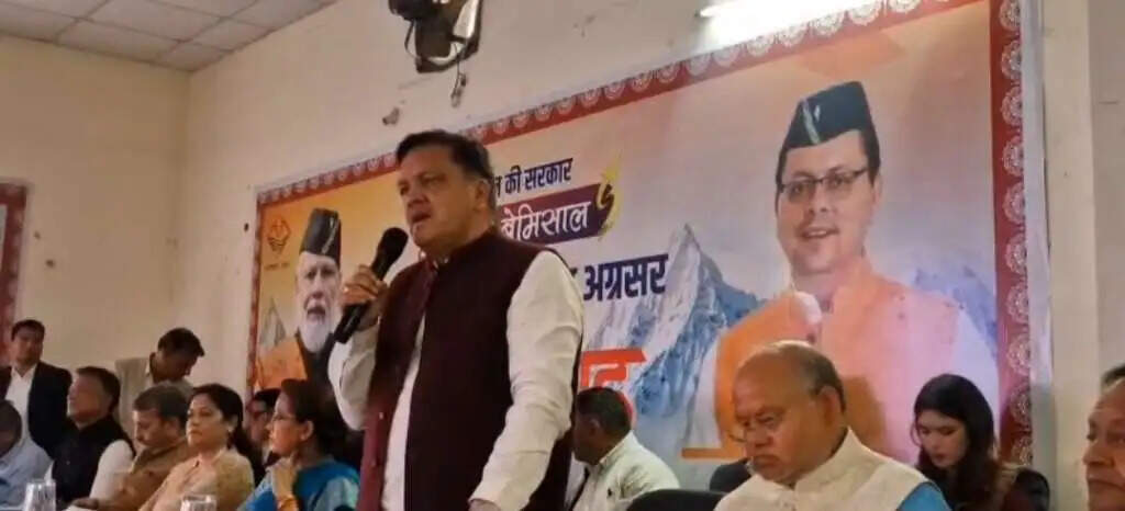 रेलवे अतिक्रमण मामले में शामिल कपीएम आवास योजना से किया जाए वंचित : मेयर