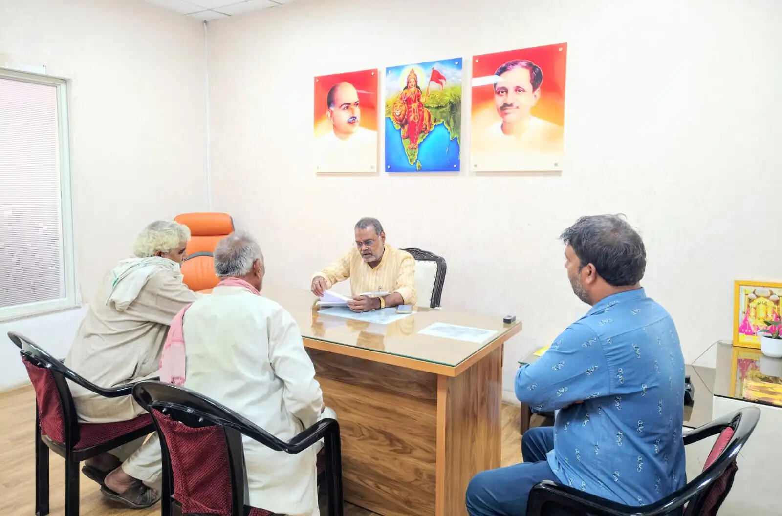 भाजपा प्रदेश कार्यालय में मंत्री कुशवाह ने सुनीं कार्यकर्ताओं की जनसमस्याएं, अधिकारियों को त्वरित निराकरण के निर्देश