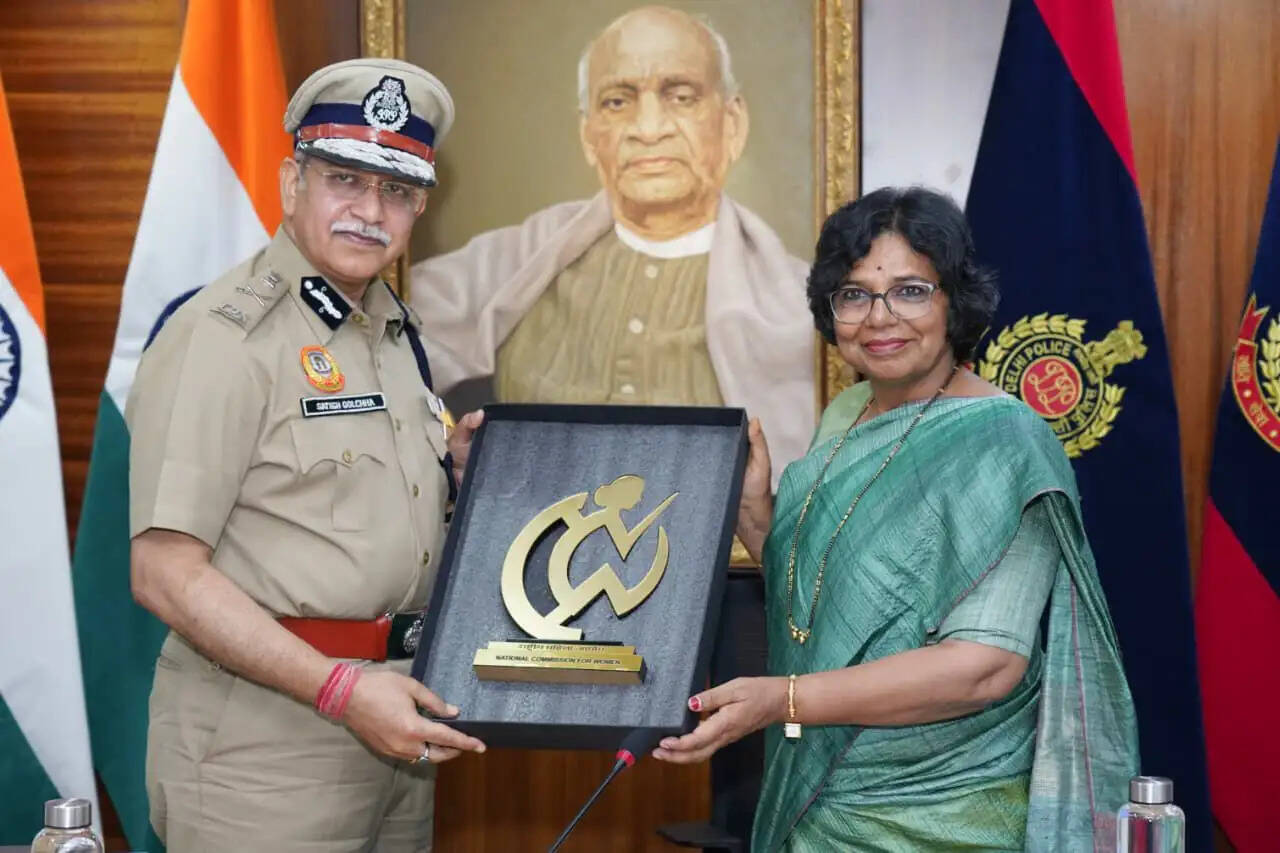 महिलाओं की सुरक्षा को लेकर एनसीडब्ल्यू ने की दिल्ली पुलिस के साथ उच्च स्तरीय समीक्षा बैठक