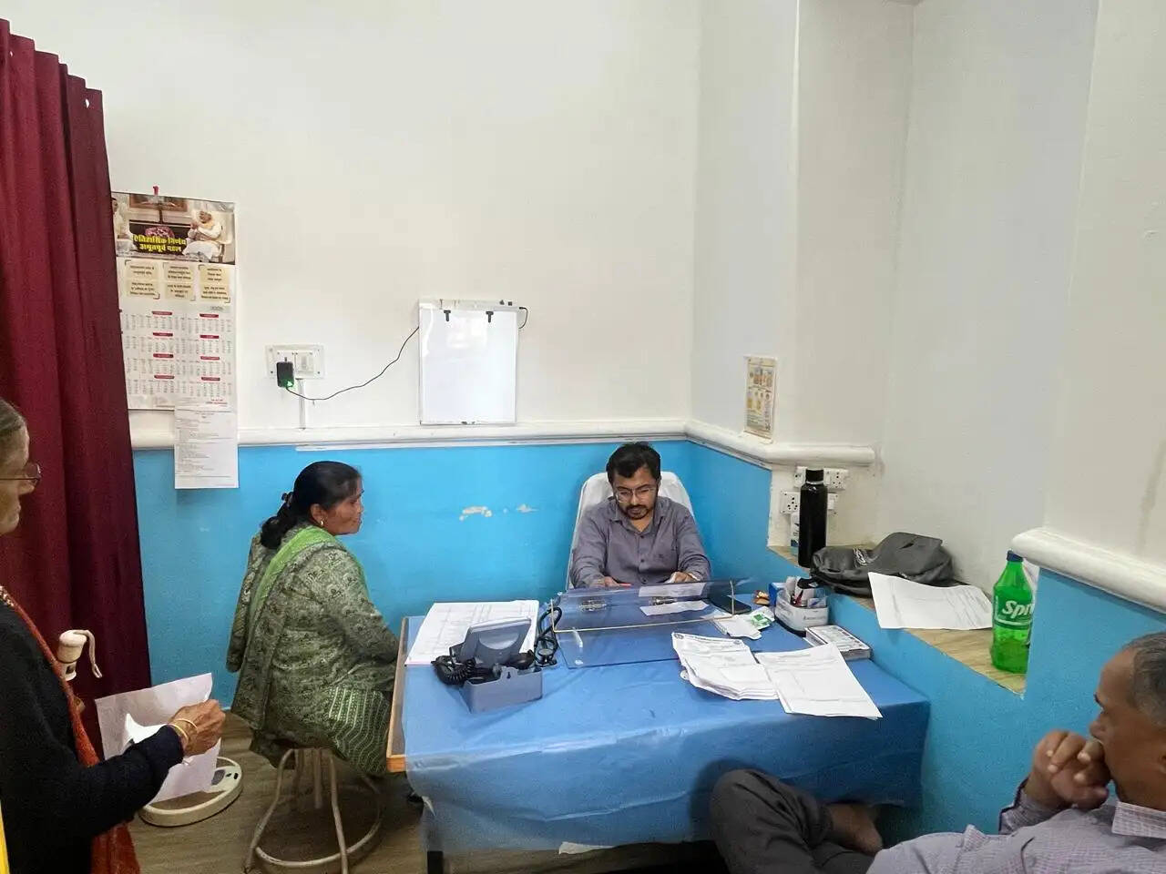 जिला अस्पताल पौड़ी में विशेषज्ञ स्वास्थ्य शिविर , पहले दिन 424 मरीजों ने लिया निःशुल्क उपचार
