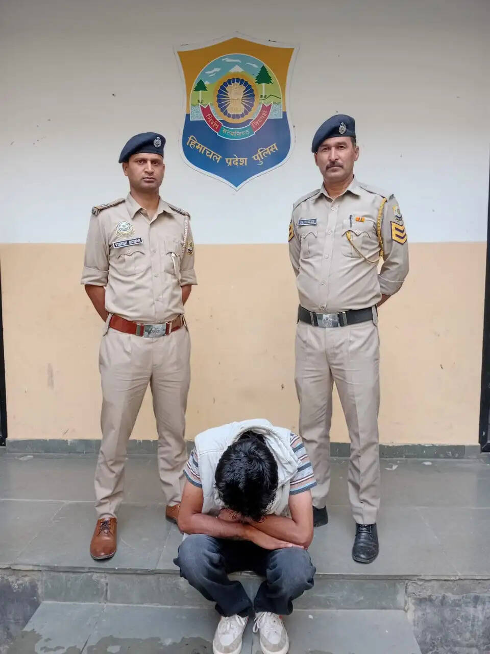 आदतन नशा तस्कर को भेज़ा जेल, अब तक 43 आरोपियों पर कार्रवाई