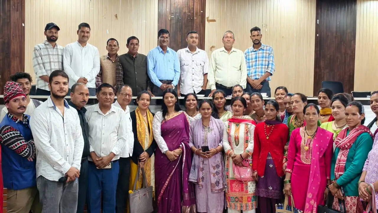 चम्पावत में नवनिर्वाचित उप-प्रधानों ने ली पद एवं गोपनीयता की शपथ