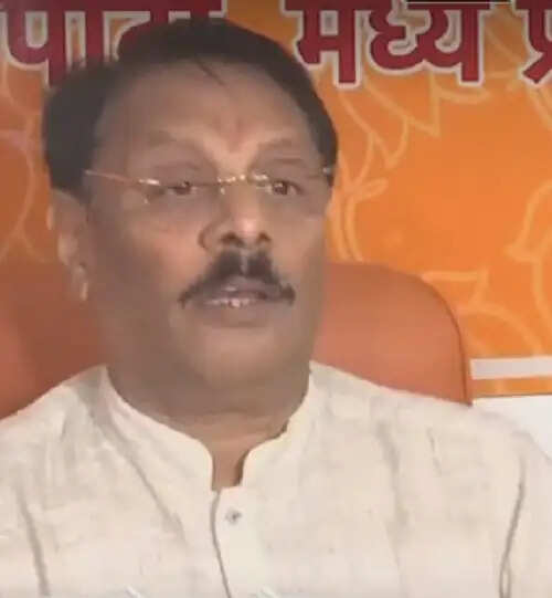 राहुल गांधी के आंदोलन पर भाजपा का सवाल, बृजगोपाल लोया बोले- भारत में अराजकता फैलाने की कोशिश