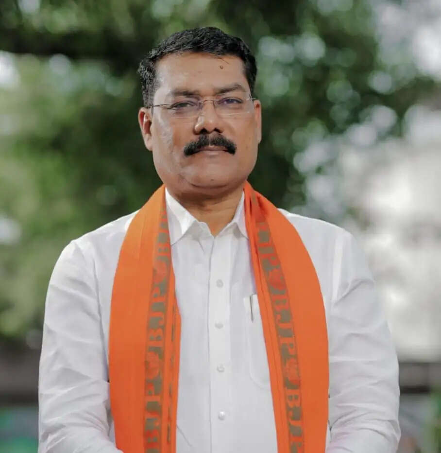 श्रीराम नवमी पर नरेंद्र मोदी सरकार का तोहफा: पेट्रोल-डीजल की एक्साइज ड्यूटी में भारी कटौती : गोपाल मोदी