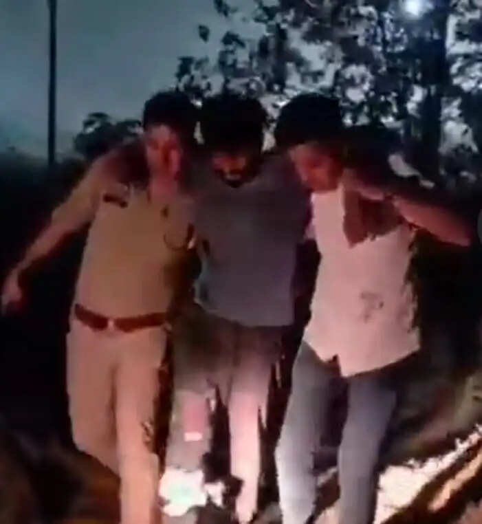 किशोरी से बलात्कार का आरोपित पुलिस मुठभेड में गिरफ्तार, पैर में लगी गोली