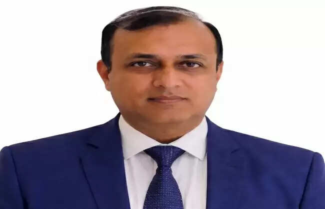 रोहित ऋषि ने आईआईएफसीएल के प्रबंध निदेशक पद का कार्यभार संभाला