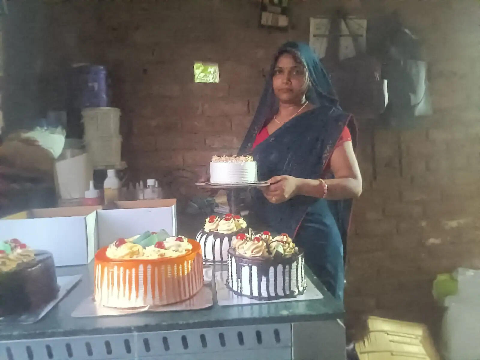 उत्तर प्रदेश राज्य ग्रामीण आजीविका मिशन से बदली ममता गुप्ता की जिंदगी, बनीं ग्रामीण महिलाओं के लिए प्रेरणा