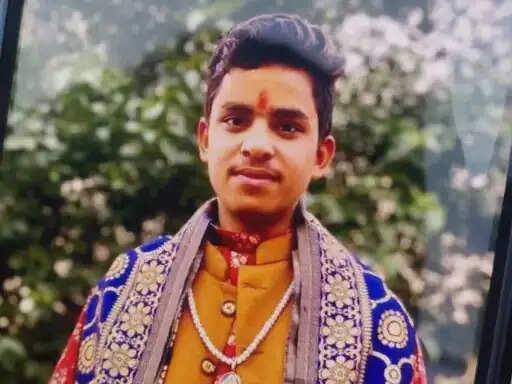 उज्जैन:&nbsp;शिप्रा में स्नान के दौरान वेद छात्र की डूबने से मौत,&nbsp;गऊघाट पर हादसा, एसडीआरएफ ने निकाला शव
