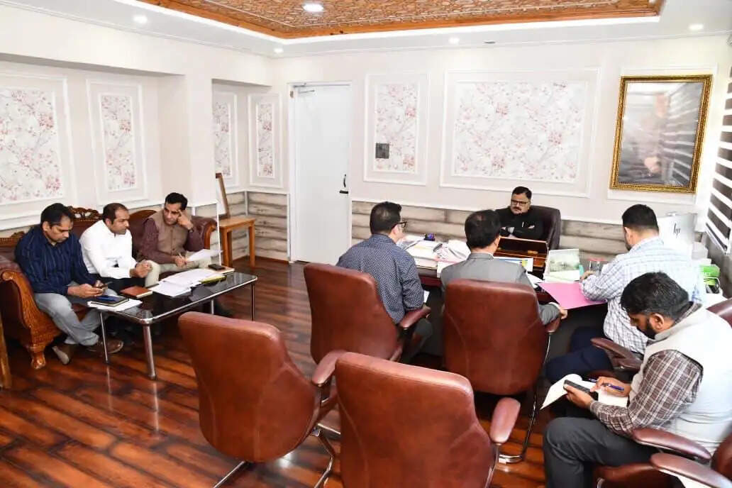 योजनाओं के क्रियान्वयन में तेजी लाएं, धनराशि लैप्स न हो-राणा