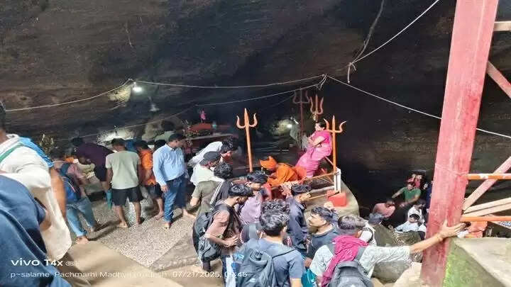 पचमढ़ीः तीन दिन में एक लाख श्रद्धालु बने पवित्र नागद्वारी यात्रा के साक्षी