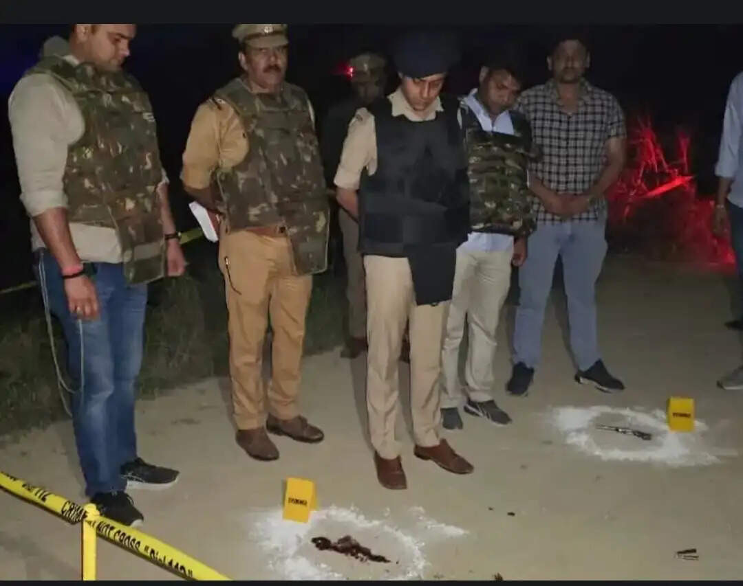 बिधूना में पुलिस मुठभेड़: हिस्ट्रीशीटर समेत तीन गिरफ्तार, एक नाबालिग हिरासत में