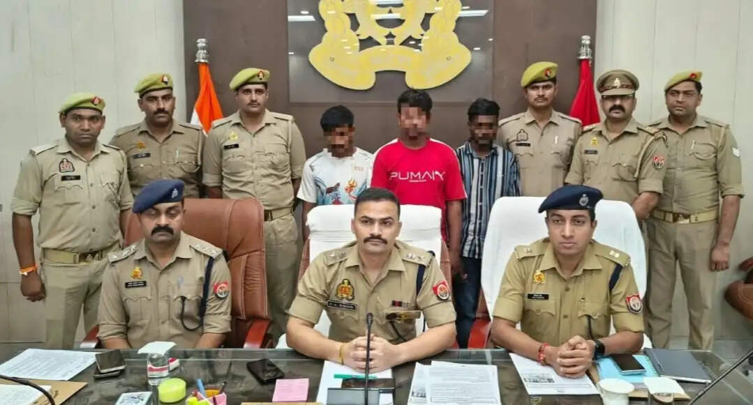 बिजनौर में लूट की घटना का खुलासा ,तीन आरोपित गिरफ्तार