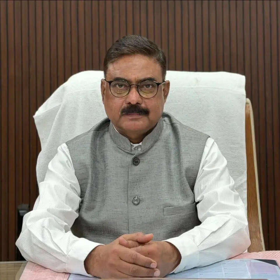 गर्मी के दिनों में हीट स्ट्रोक से बचें, दिमाग व किडनी पर पड़ सकता है असर : डॉ राजेश प्रसाद