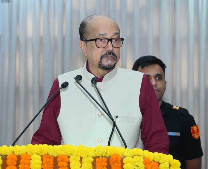 रायपुर : जीवन में ऐसा कार्य करें जिसमें केवल पाना नहीं, समाज को कुछ देना हो : राज्यपाल रमेन डेका